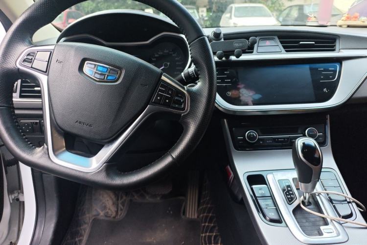 Used Geely Auto Emgrand GL 2018 1.4T DCT Elite Smart Connectivity Version Center Console