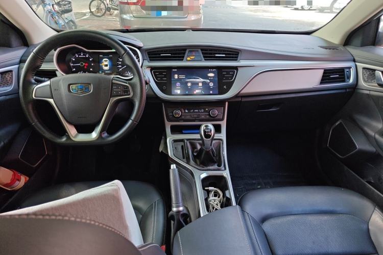 Used Geely Auto Emgrand GL 2018 1.8L Manual Elite Smart Connectivity Version Center Console