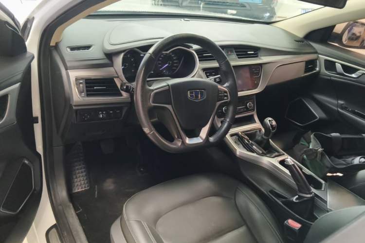 Used Geely Auto Emgrand GL 2018 1.4T Manual Elite Smart Connectivity Version Center Console