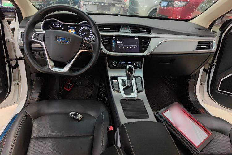 Used Geely Auto Emgrand GL 2018 1.8L DCT Elite Smart Connectivity Version Center Console