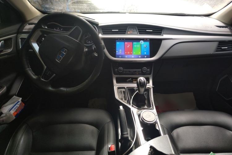 Used Geely Auto Emgrand GL 2018 1.8L Manual Elite Smart Connectivity Version Center Console