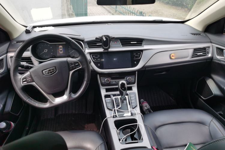 Used Geely Auto Emgrand GL 2018 1.4T DCT Elite Smart Connectivity Version Center Console