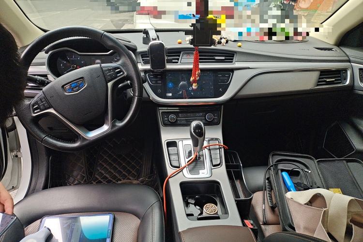 Used Geely Auto Emgrand GL 2018 1.4T DCT Prestige Smart Connectivity Version Center Console