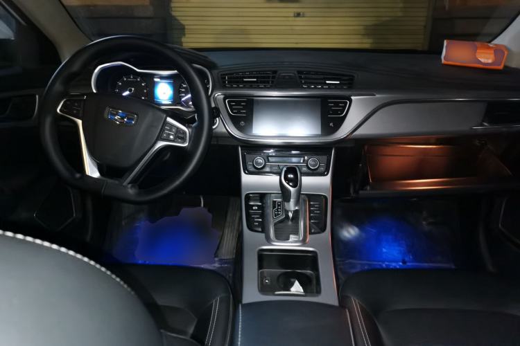 Used Geely Auto Emgrand GL 2018 1.4T DCT Elite Smart Connectivity Version Center Console