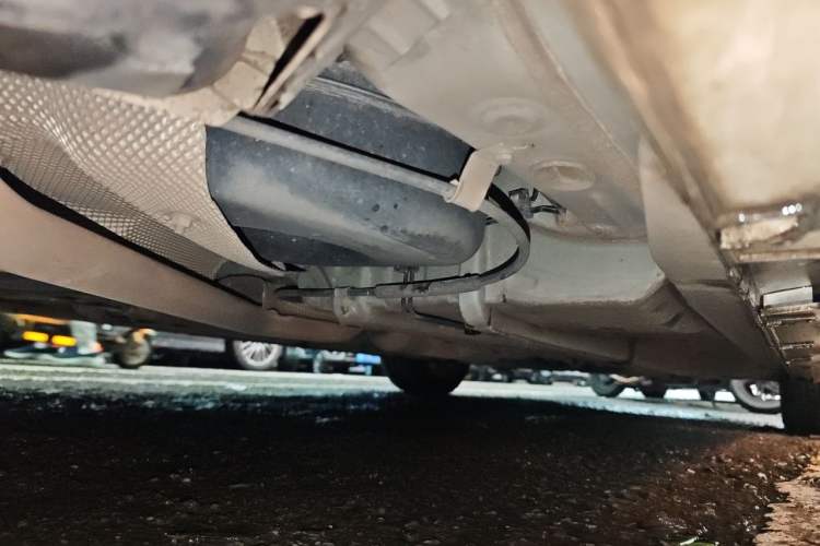 Used Geely Auto Emgrand GL 2018 1.8L Manual Elite Smart Connectivity Version Chassis Rear Right