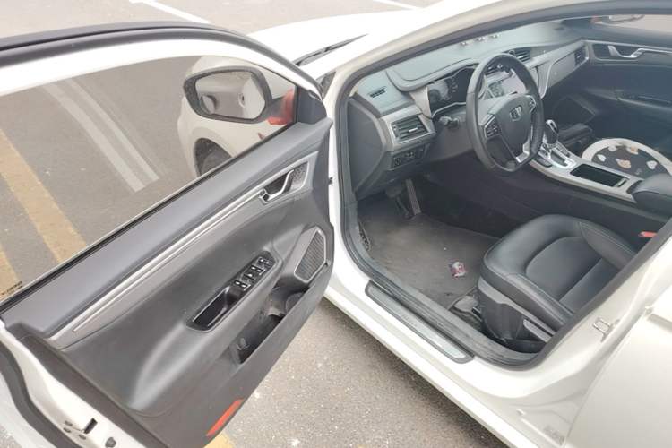 Used Geely Auto Emgrand GL 2018 1.4T DCT Elite Smart Connectivity Version Driver Seat