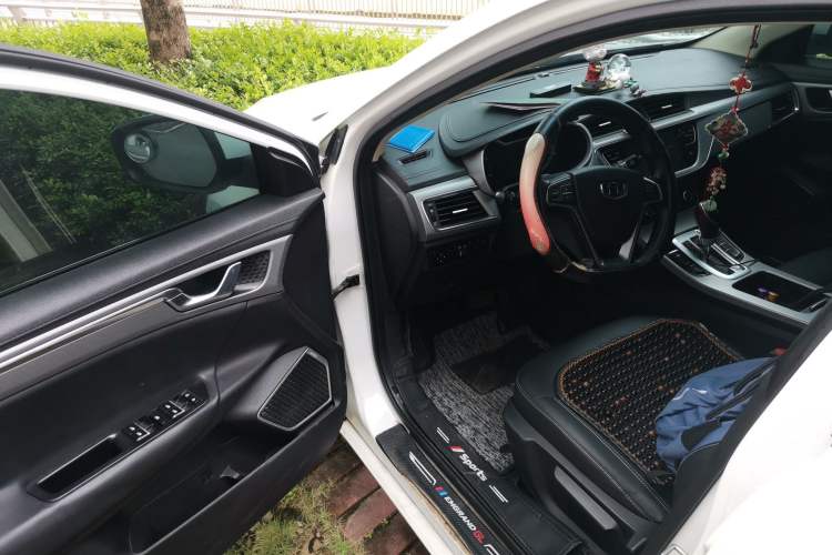 Used Geely Auto Emgrand GL 2018 1.4T DCT Elite Smart Connectivity Version Driver Seat