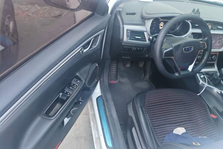 Used Geely Auto Emgrand GL 2018 1.8L Manual Elite Smart Connectivity Version Driver Seat