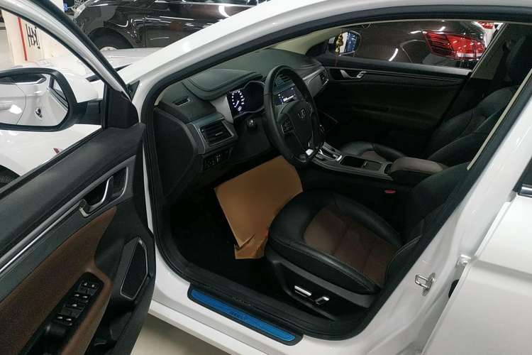 Used Geely Auto Emgrand GL 2018 1.4T DCT Prestige Smart Connectivity Version Driver Seat