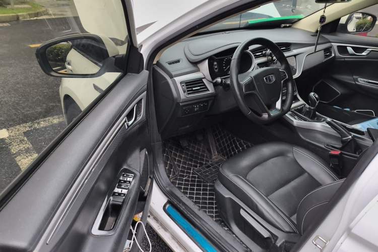 Used Geely Auto Emgrand GL 2018 1.4T Manual Elite Smart Connectivity Version Driver Seat