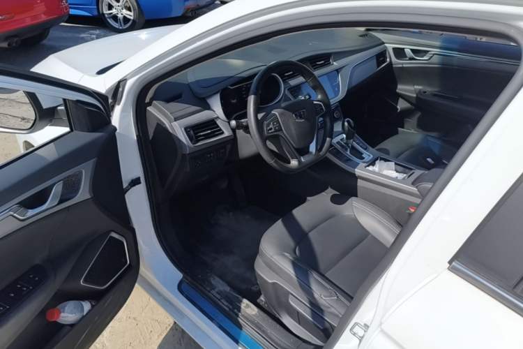 Used Geely Auto Emgrand GL 2018 1.4T DCT Elite Smart Connectivity Version Driver Seat
