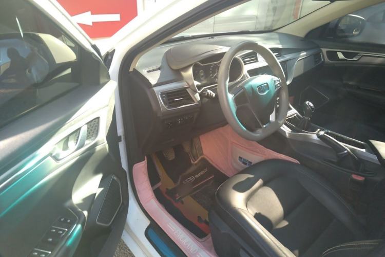 Used Geely Auto Emgrand GL 2018 1.4T Manual Elite Smart Connectivity Version Driver Seat