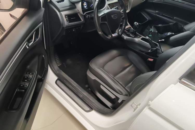 Used Geely Auto Emgrand GL 2018 1.4T Manual Elite Smart Connectivity Version Driver Seat