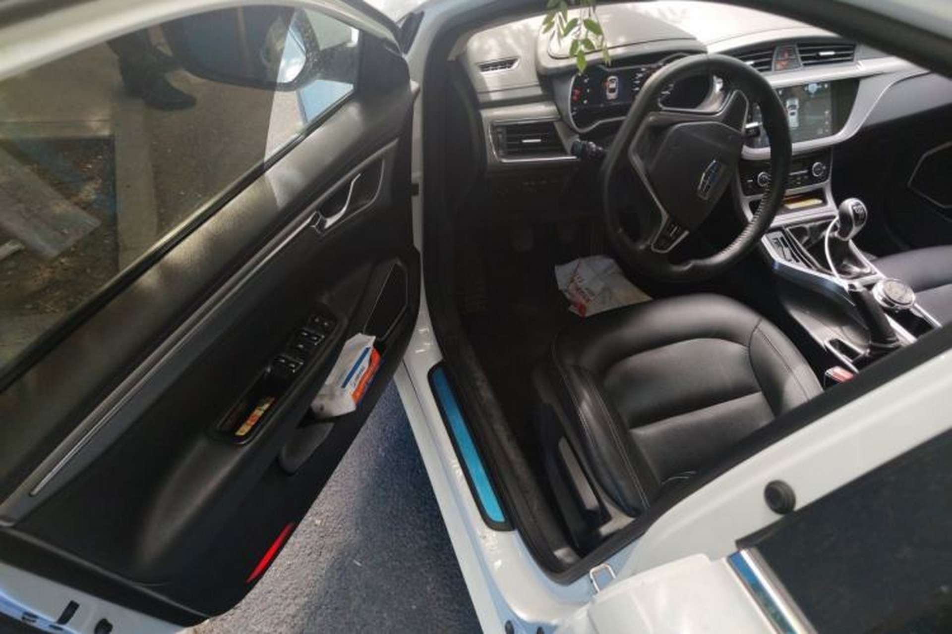 Used Geely Auto Emgrand GL 2018 1.8L Manual Elite Smart Connectivity Version Driver Seat