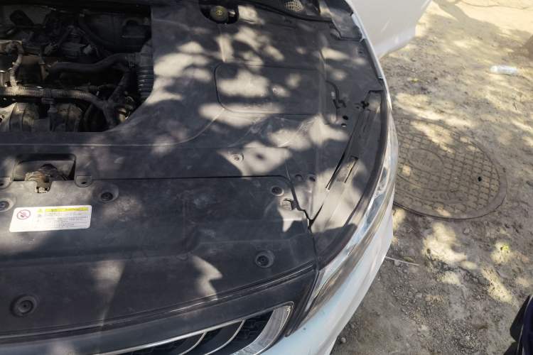 Used Geely Auto Emgrand GL 2018 1.8L Manual Elite Smart Connectivity Version Engine Bay Left