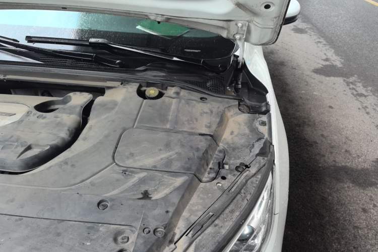 Used Geely Auto Emgrand GL 2018 1.8L Manual Elite Smart Connectivity Version Engine Bay Left