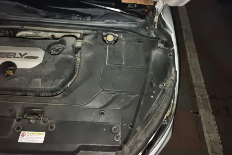 Used Geely Auto Emgrand GL 2018 1.8L Manual Elite Smart Connectivity Version Engine Bay Left