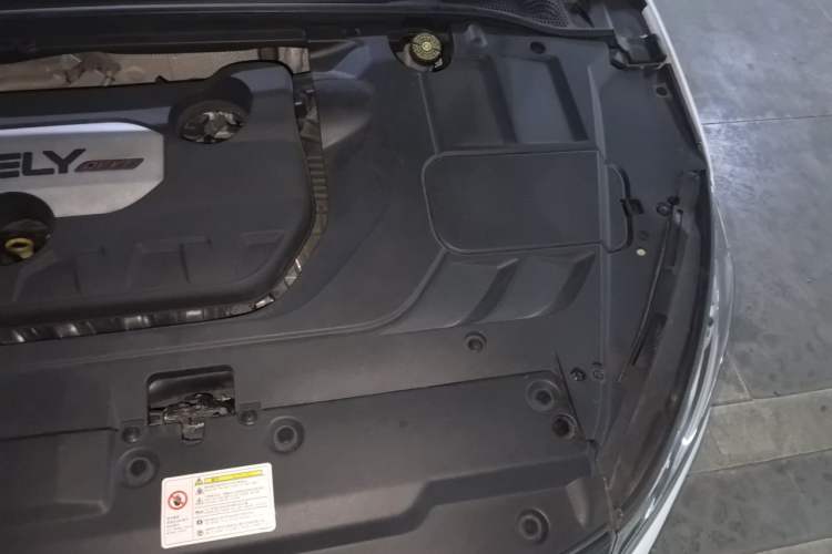 Used Geely Auto Emgrand GL 2018 1.8L DCT Elite Smart Connectivity Version Engine Bay Left