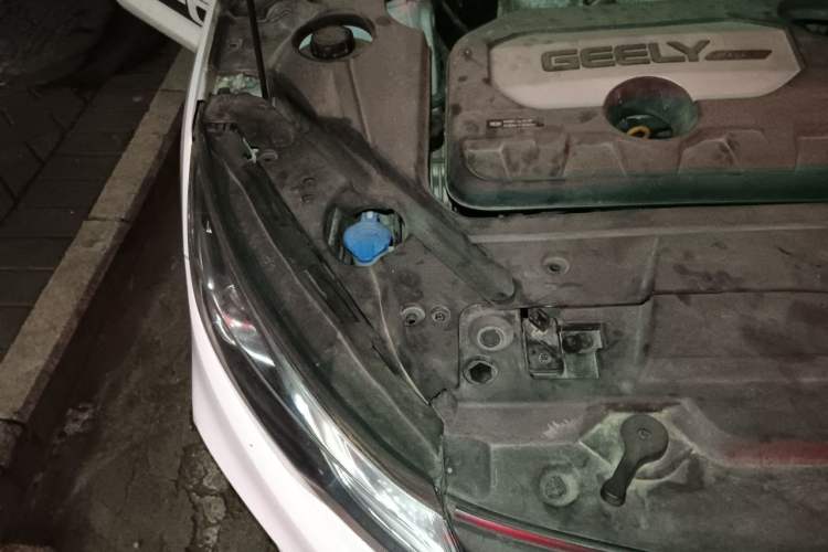 Used Geely Auto Emgrand GL 2018 1.8L Manual Elite Smart Connectivity Version Engine Bay Right