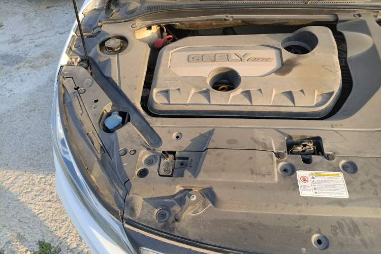 Used Geely Auto Emgrand GL 2018 1.8L Manual Elite Smart Connectivity Version Engine Bay Right