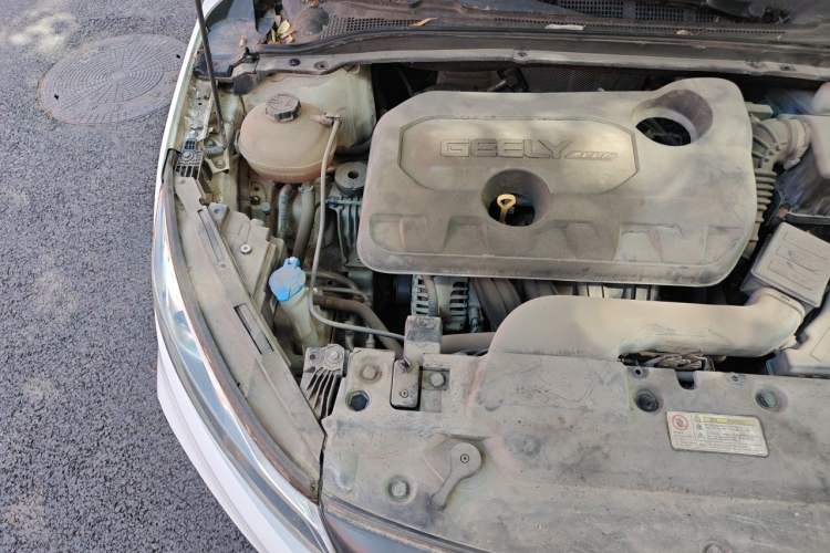 Used Geely Auto Emgrand GL 2018 1.8L Manual Elite Smart Connectivity Version Engine Bay Right