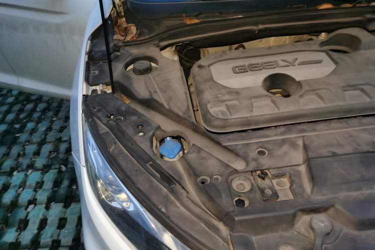 Used Geely Auto Emgrand GL 2018 1.8L DCT Elite Smart Connectivity Version Engine Bay Right