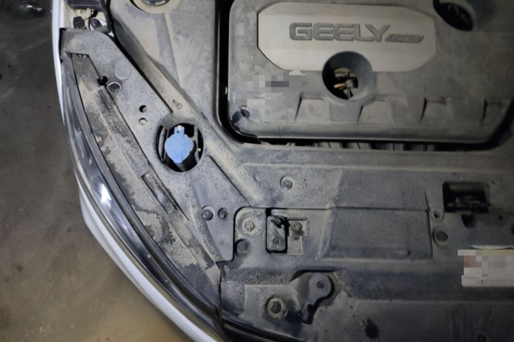 Used Geely Auto Emgrand GL 2018 1.8L DCT Elite Smart Connectivity Version Engine Bay Right