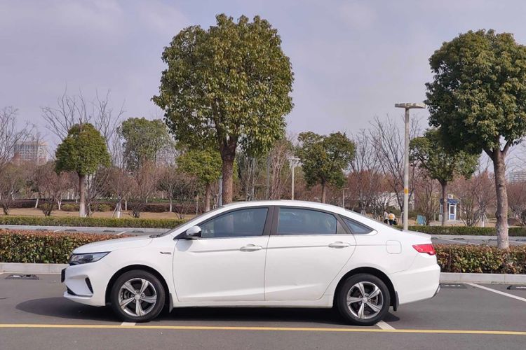 Used Geely Auto Emgrand GL 2018 1.4T DCT Elite Smart Connectivity Version Exterior 3