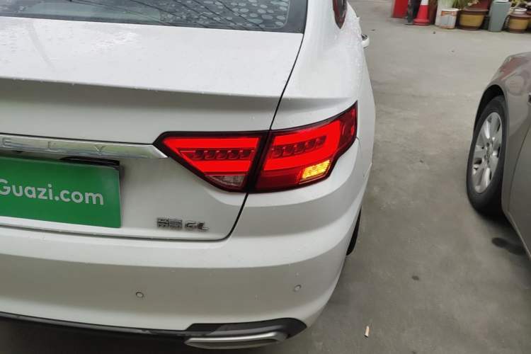 Used Geely Auto Emgrand GL 2018 1.4T DCT Prestige Smart Connectivity Version Exterior 3