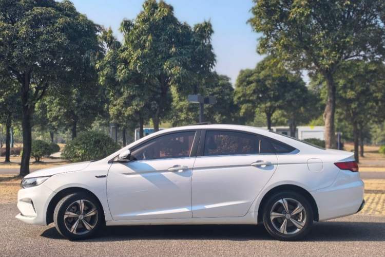 Used Geely Auto Emgrand GL 2018 1.4T DCT Elite Smart Connectivity Version Exterior 4