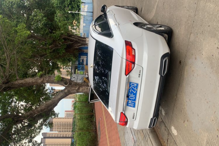 Used Geely Auto Emgrand GL 2018 1.8L DCT Elite Smart Connectivity Version Exterior 5