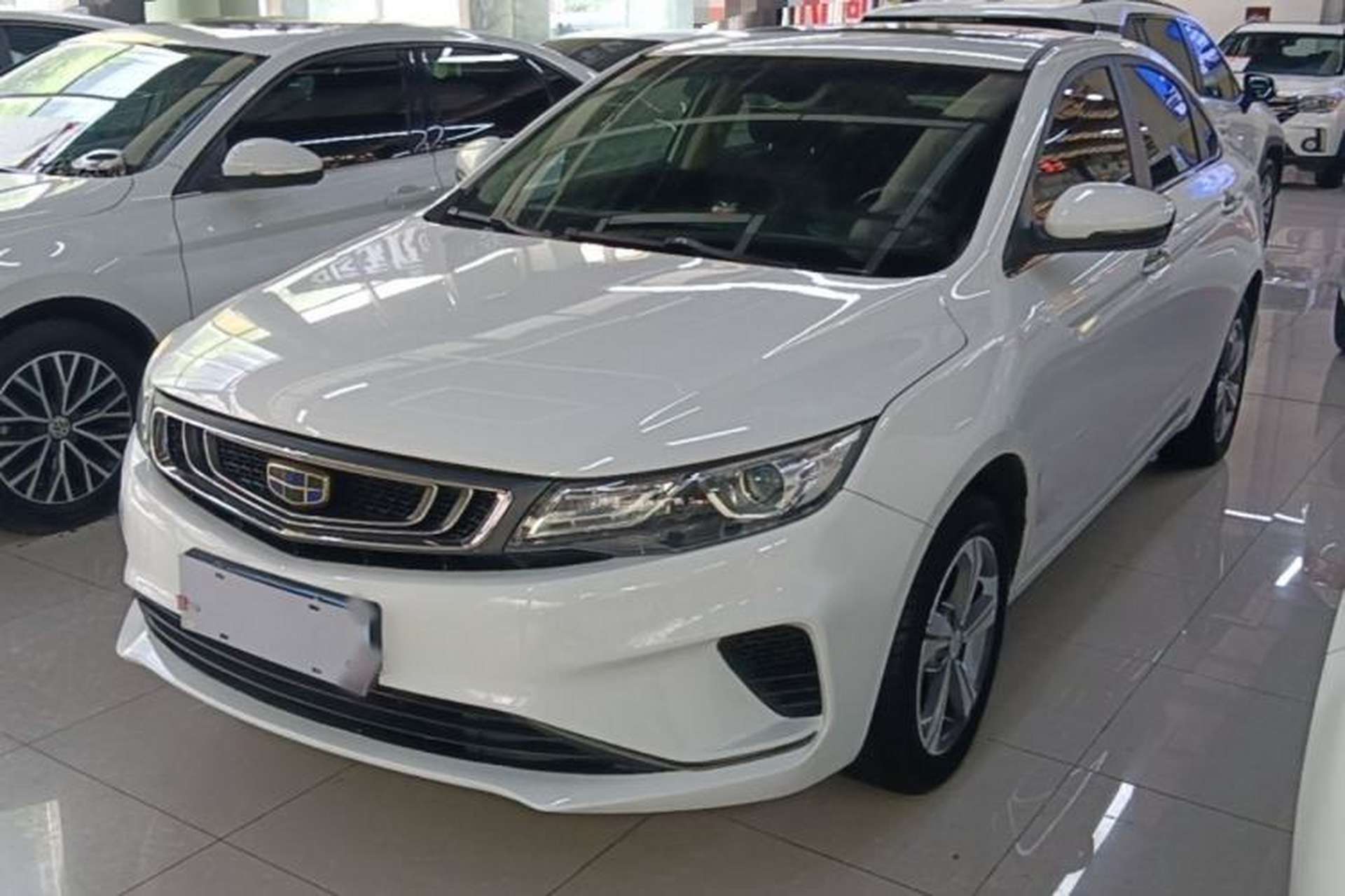 Used Geely Auto Emgrand GL 2018 1.8L DCT Elite Smart Connectivity Version Front Left 45 Deg