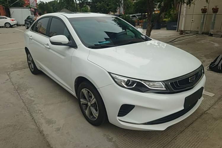Used Geely Auto Emgrand GL 2018 1.8L DCT Elite Smart Connectivity Version Front Right 45 Deg