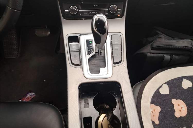 Used Geely Auto Emgrand GL 2018 1.4T DCT Elite Smart Connectivity Version Gear Lever