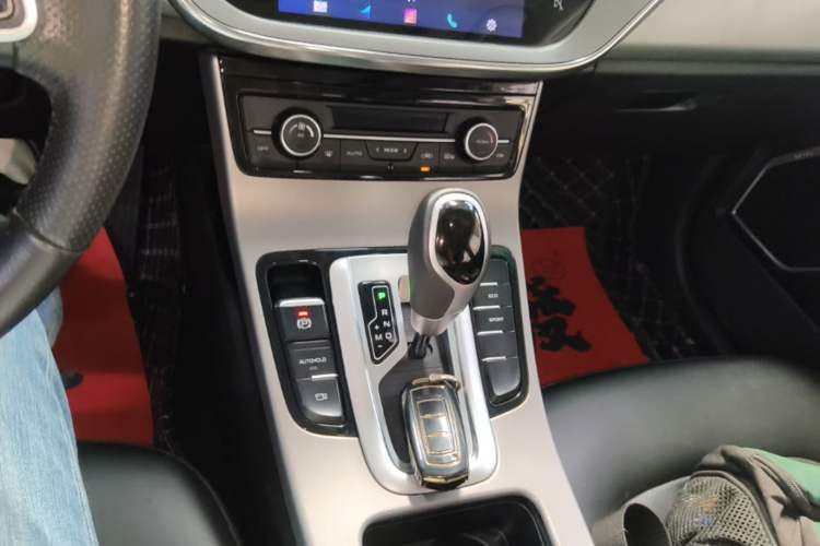 Used Geely Auto Emgrand GL 2018 1.8L DCT Elite Smart Connectivity Version Gear Lever
