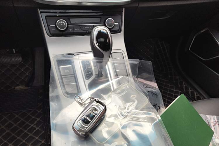 Used Geely Auto Emgrand GL 2018 1.8L DCT Elite Smart Connectivity Version Gear Lever