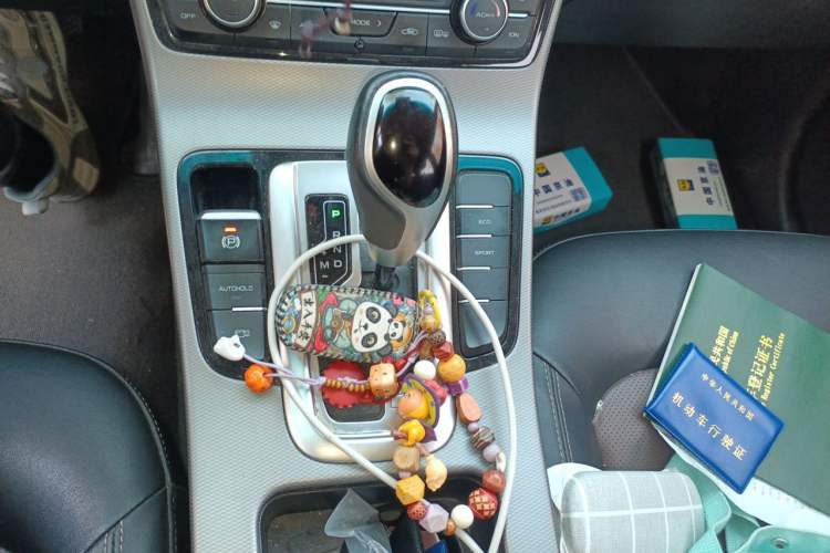 Used Geely Auto Emgrand GL 2018 1.4T DCT Prestige Smart Connectivity Version Gear Lever