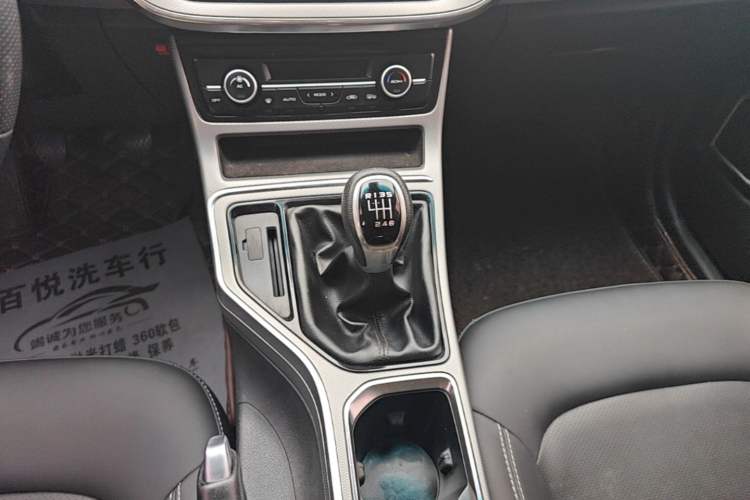 Used Geely Auto Emgrand GL 2018 1.4T Manual Elite Smart Connectivity Version Gear Lever
