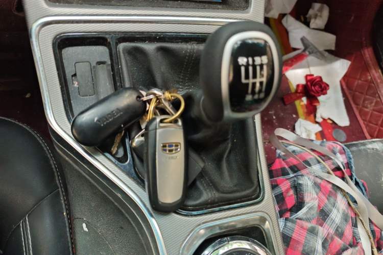 Used Geely Auto Emgrand GL 2018 1.8L Manual Elite Smart Connectivity Version Gear Lever