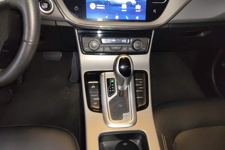 Used Geely Auto Emgrand GL 2018 1.4T DCT Elite Smart Connectivity Version Gear Lever