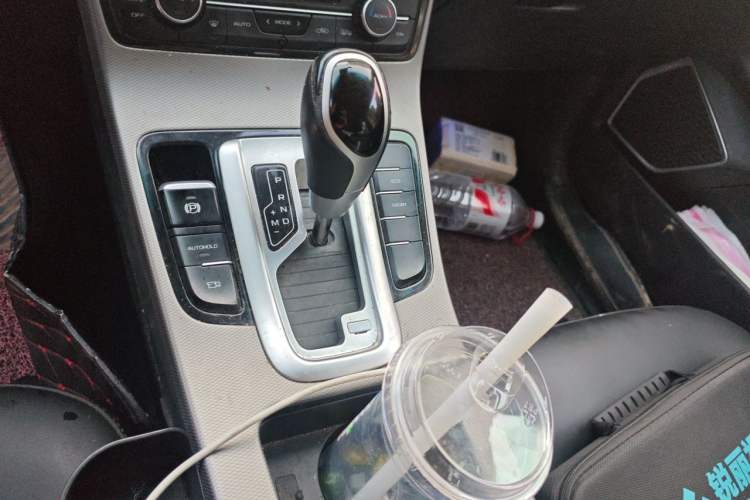 Used Geely Auto Emgrand GL 2018 1.8L DCT Elite Smart Connectivity Version Gear Lever