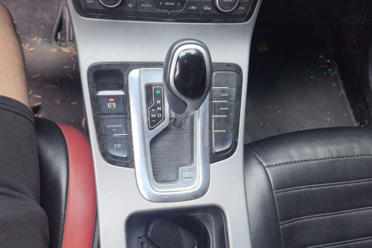 Used Geely Auto Emgrand GL 2018 1.8L DCT Elite Smart Connectivity Version Gear Lever