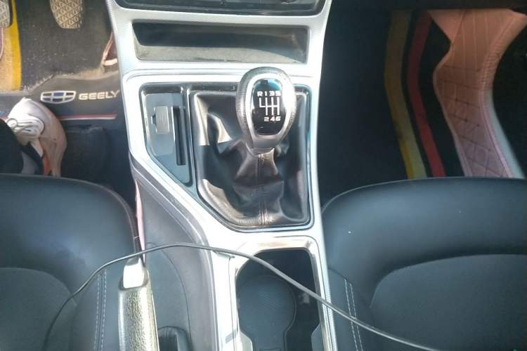 Used Geely Auto Emgrand GL 2018 1.4T Manual Elite Smart Connectivity Version Gear Lever