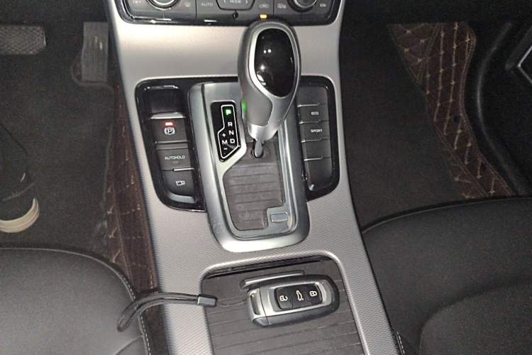 Used Geely Auto Emgrand GL 2018 1.4T DCT Elite Smart Connectivity Version Gear Lever