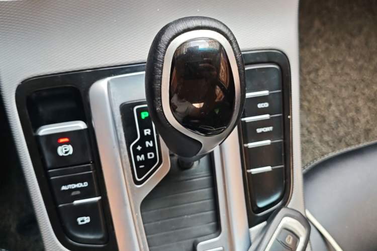 Used Geely Auto Emgrand GL 2018 1.4T DCT Elite Smart Connectivity Version Gear Lever