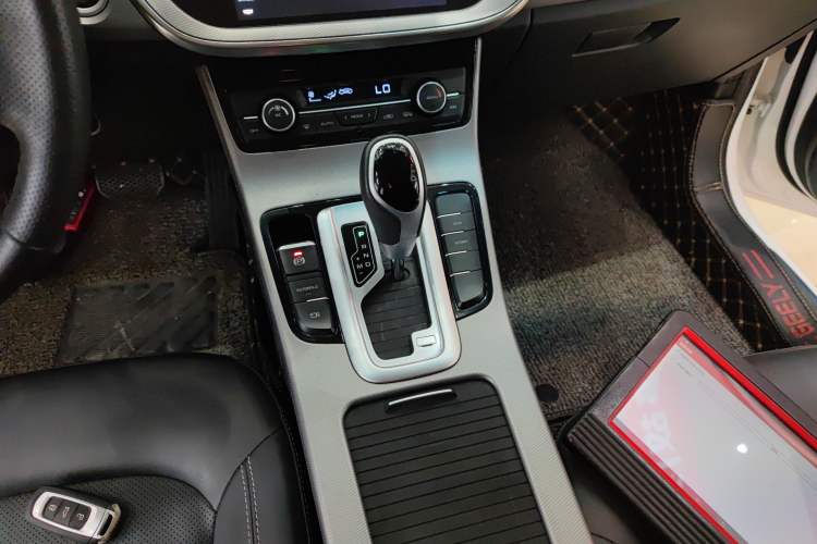 Used Geely Auto Emgrand GL 2018 1.8L DCT Elite Smart Connectivity Version Gear Lever