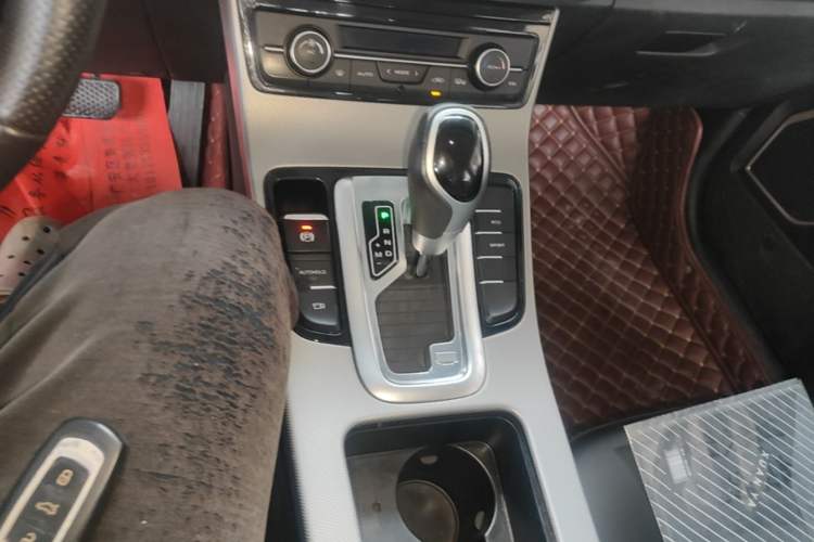 Used Geely Auto Emgrand GL 2018 1.4T DCT Elite Smart Connectivity Version Gear Lever