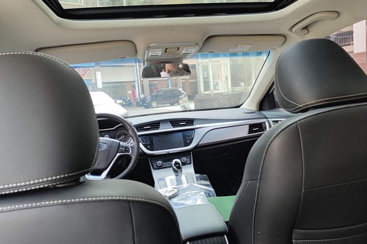 Used Geely Auto Emgrand GL 2018 1.8L DCT Elite Smart Connectivity Version Headliner