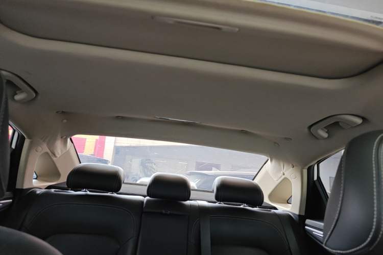 Used Geely Auto Emgrand GL 2018 1.4T DCT Elite Smart Connectivity Version Headliner