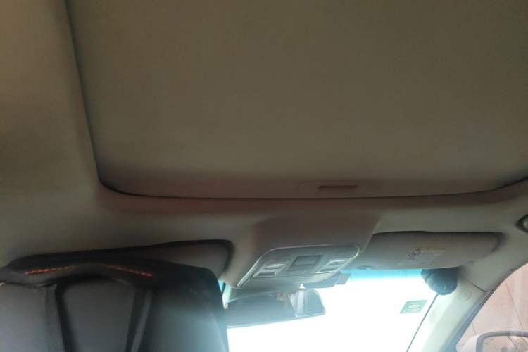 Used Geely Auto Emgrand GL 2018 1.8L Manual Elite Smart Connectivity Version Headliner